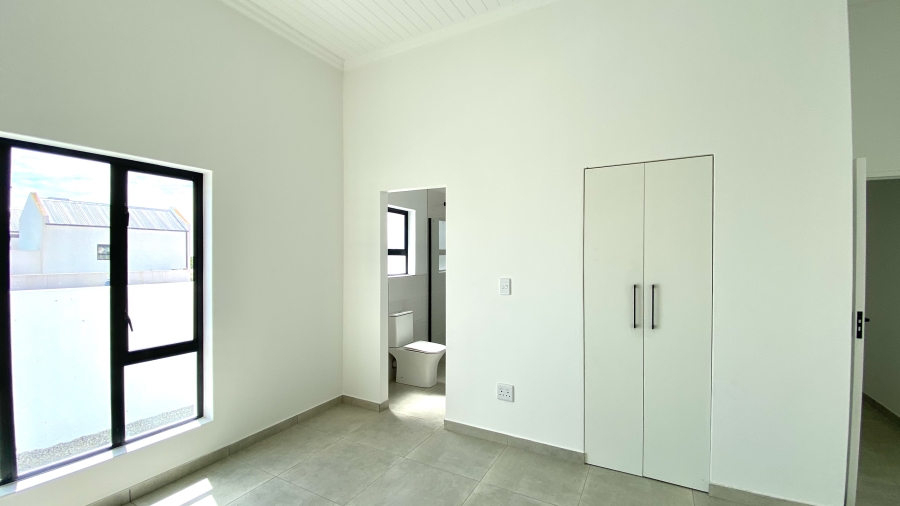 4 Bedroom Property for Sale in Atlantic Sands Private Estate Western Cape